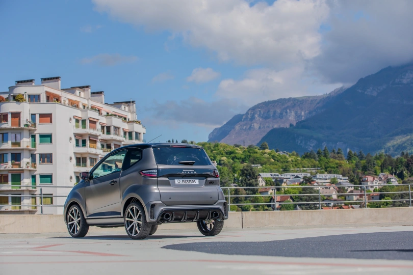 Aixam mopedaut&oacute;k City CITGTO_34AR_MAT_JPG.jpg