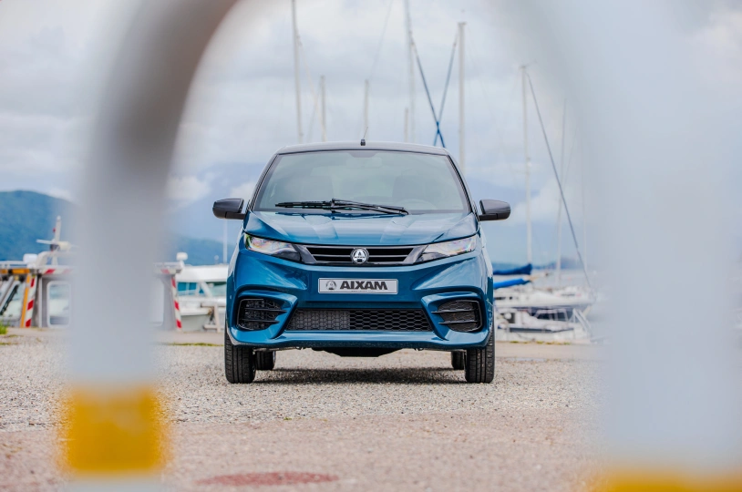 Aixam mopedaut&oacute;k Coup&eacute; aa Photo 2.jpg