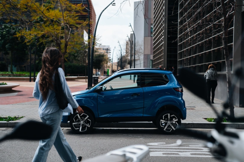 Aixam mopedaut&oacute;k Crossover SITU_CROOVR_BLS_PNG (1).jpg