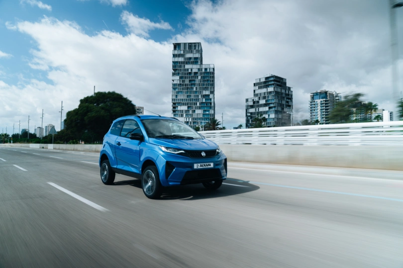 Aixam mopedaut&oacute;k Crossover SITU_CROOVR_BLS_PNG (5).jpg