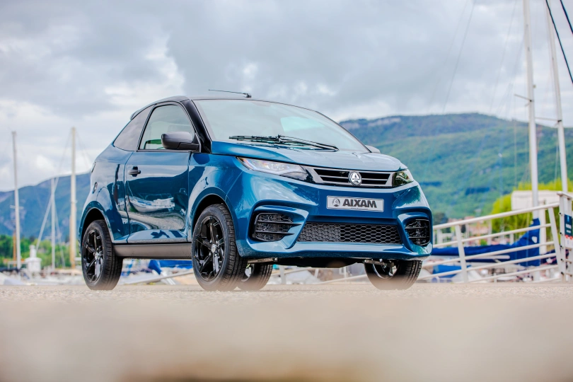 Aixam mopedaut&oacute;k Coup&eacute; 1.png