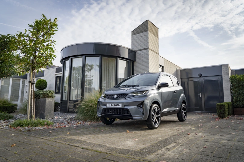 Aixam mopedaut&oacute;k e Crossover 1.jpg